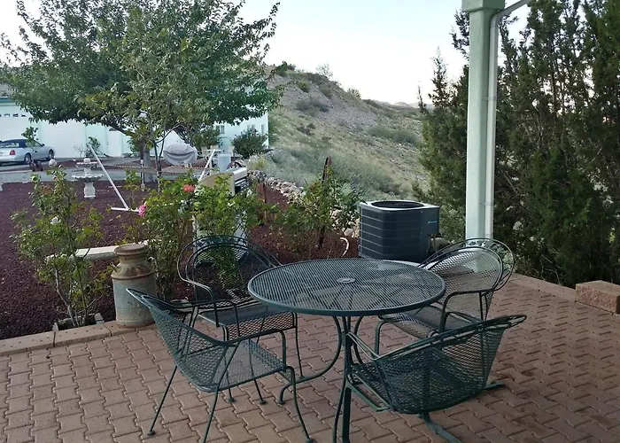 Delightful With Two Bedrooms And Stunning Mountain Vistas Near Cottonwood, Arizona *